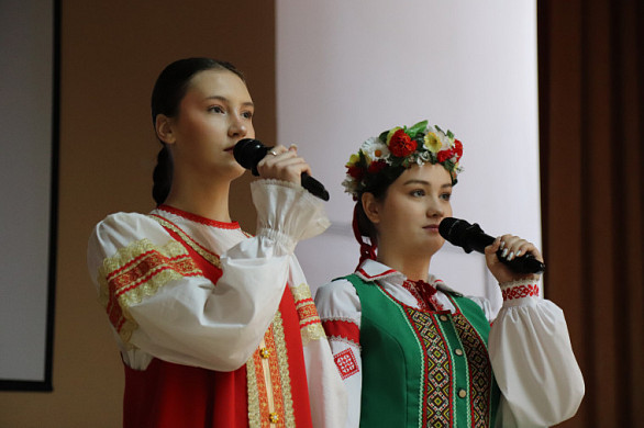 В ивановской школе №56 отметили День русско-белорусской дружбы 